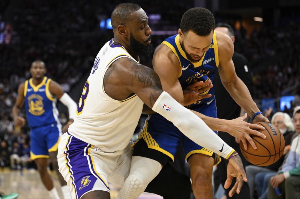 来了四位名 来了四位名