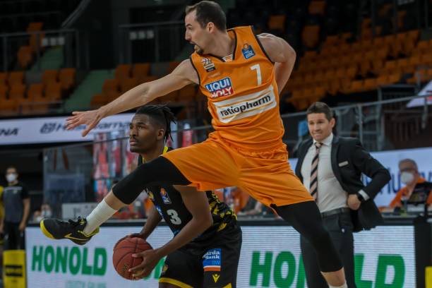 以及他所代 以及他所代